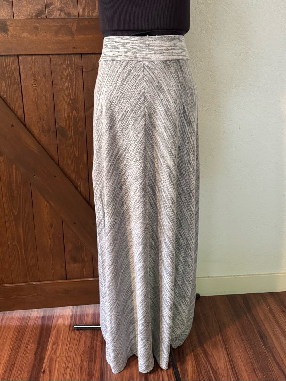 Lou & Grey Marled Gray Jersey Knit Maxi Skirt